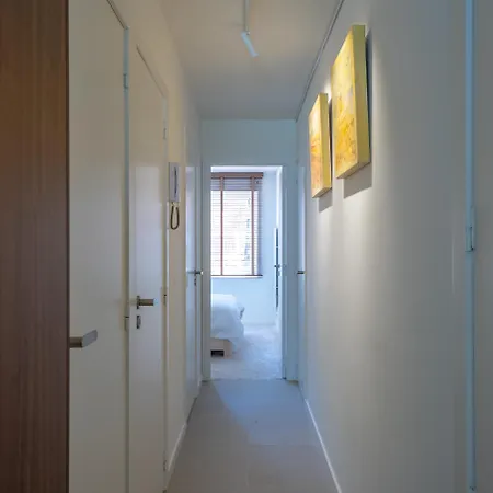 Volledig Gerenoveerd 2 Slaapkamer Met Zeezicht! アパート