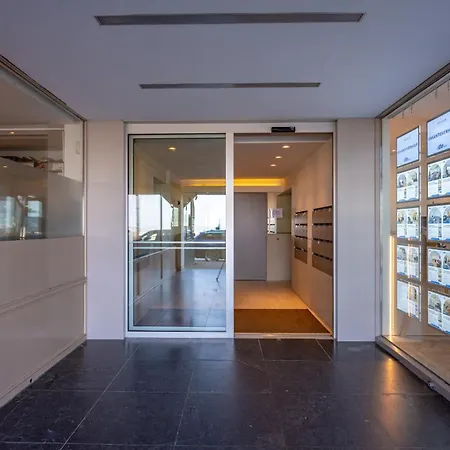 Volledig Gerenoveerd 2 Slaapkamer Met Zeezicht! Apartamento Knokke-Heist