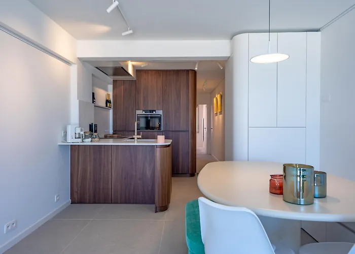 Apartmán Volledig Gerenoveerd 2 Slaapkamer Met Zeezicht! *